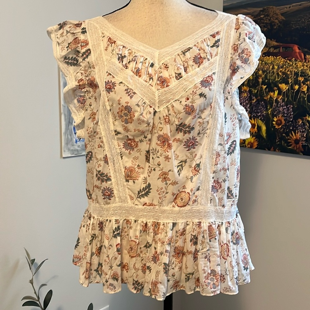 Floral Lace-Trim Sleeveless Peplum Top - White/Cream